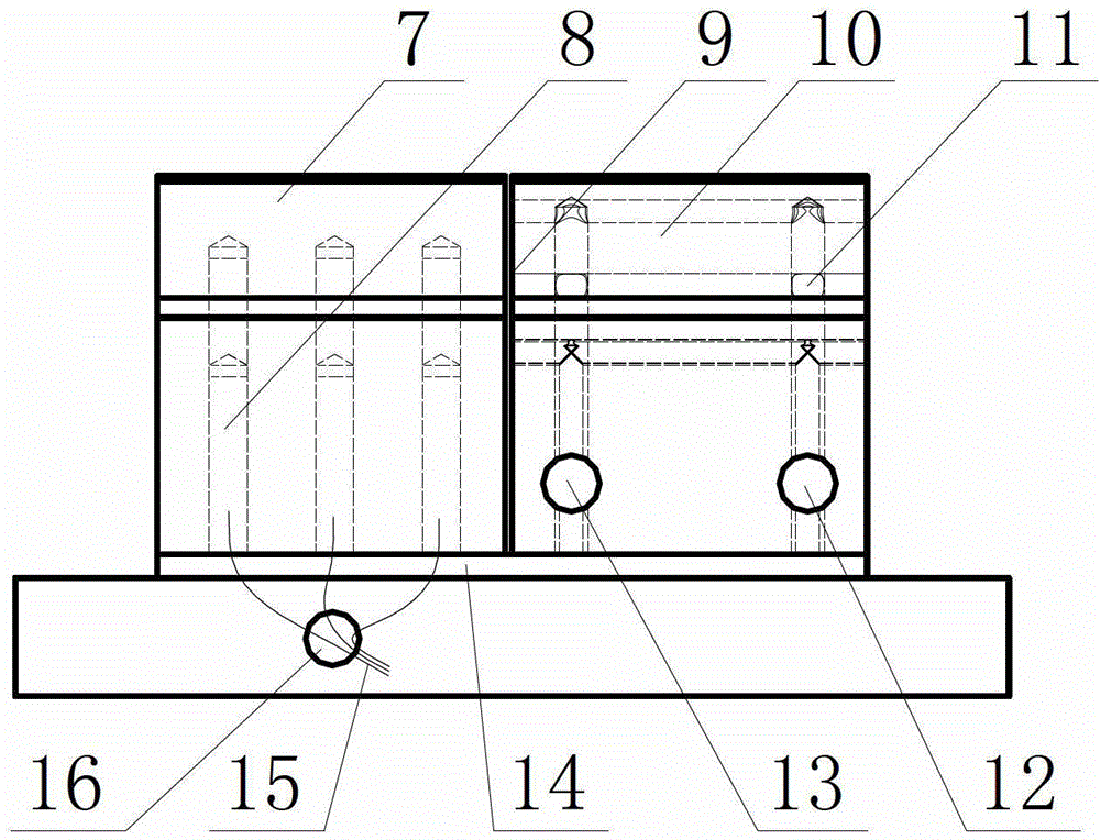 Ultrahigh-strength steel plate local quenching and hardening forming die