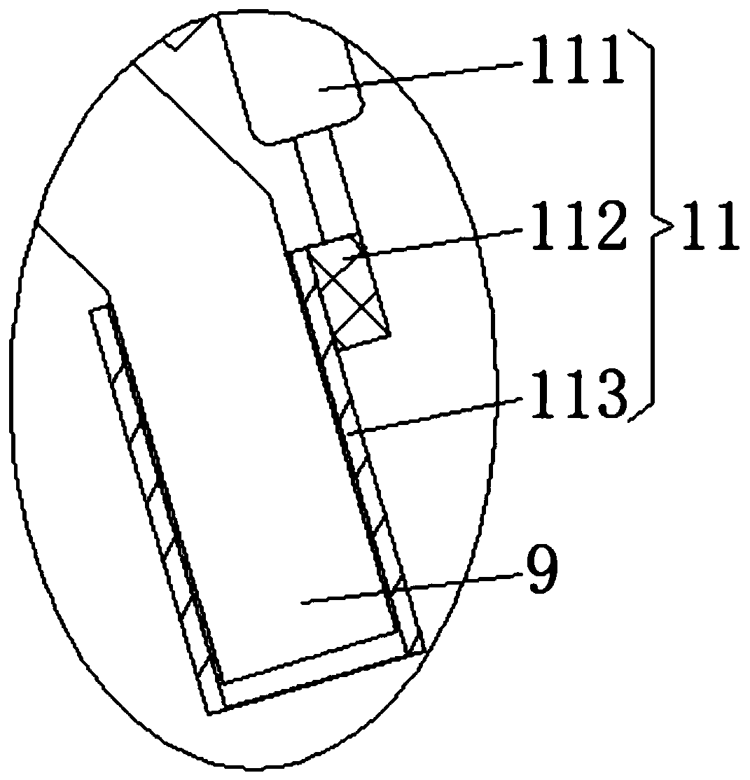 Adjusting mechanism of feeding device for photocatalyst production