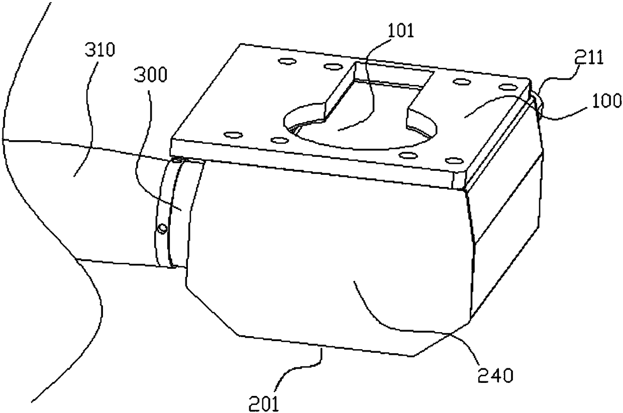 Smoke and dust suction device and laser production equipment