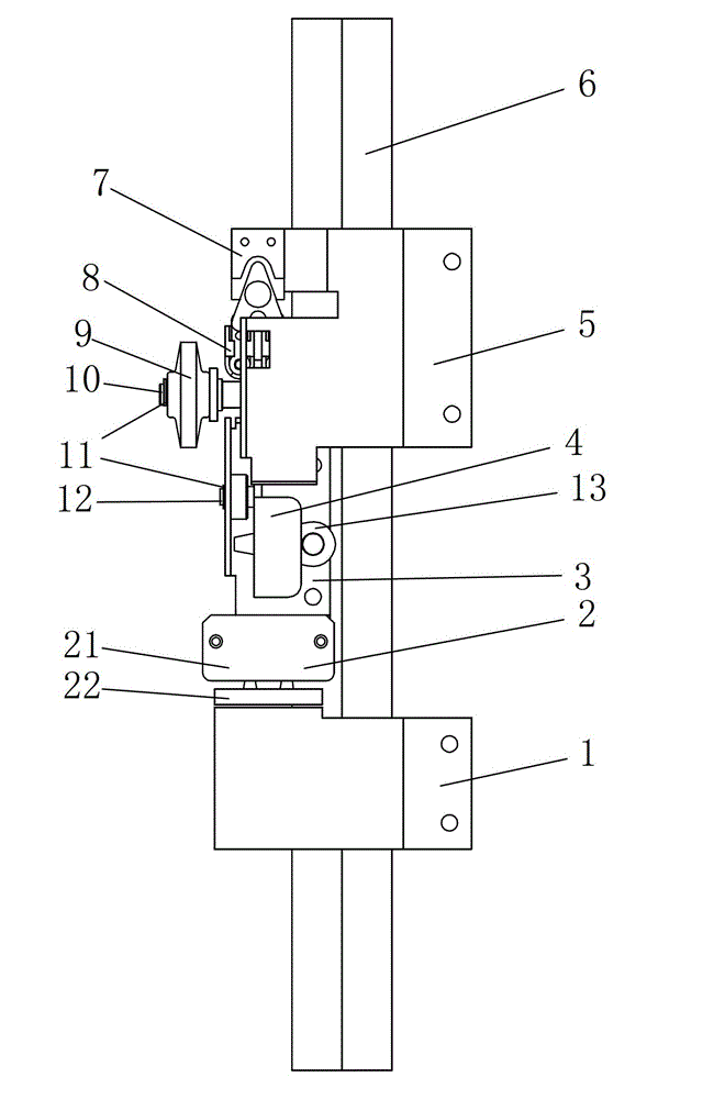 Center opening door lock for elevator