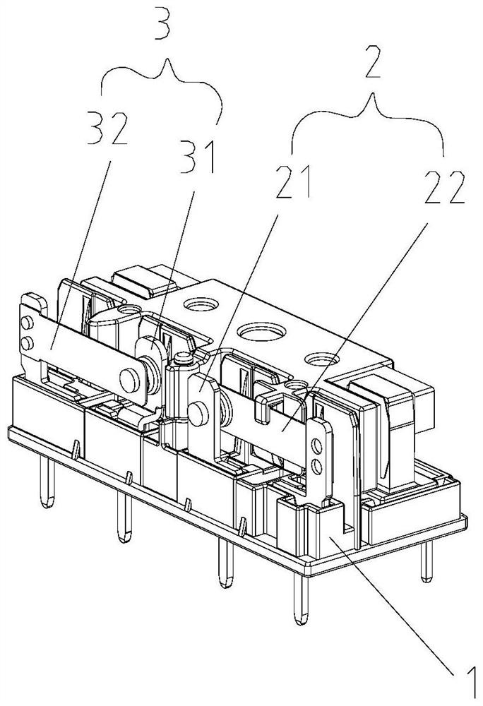 Relay and parameter correction method of relay