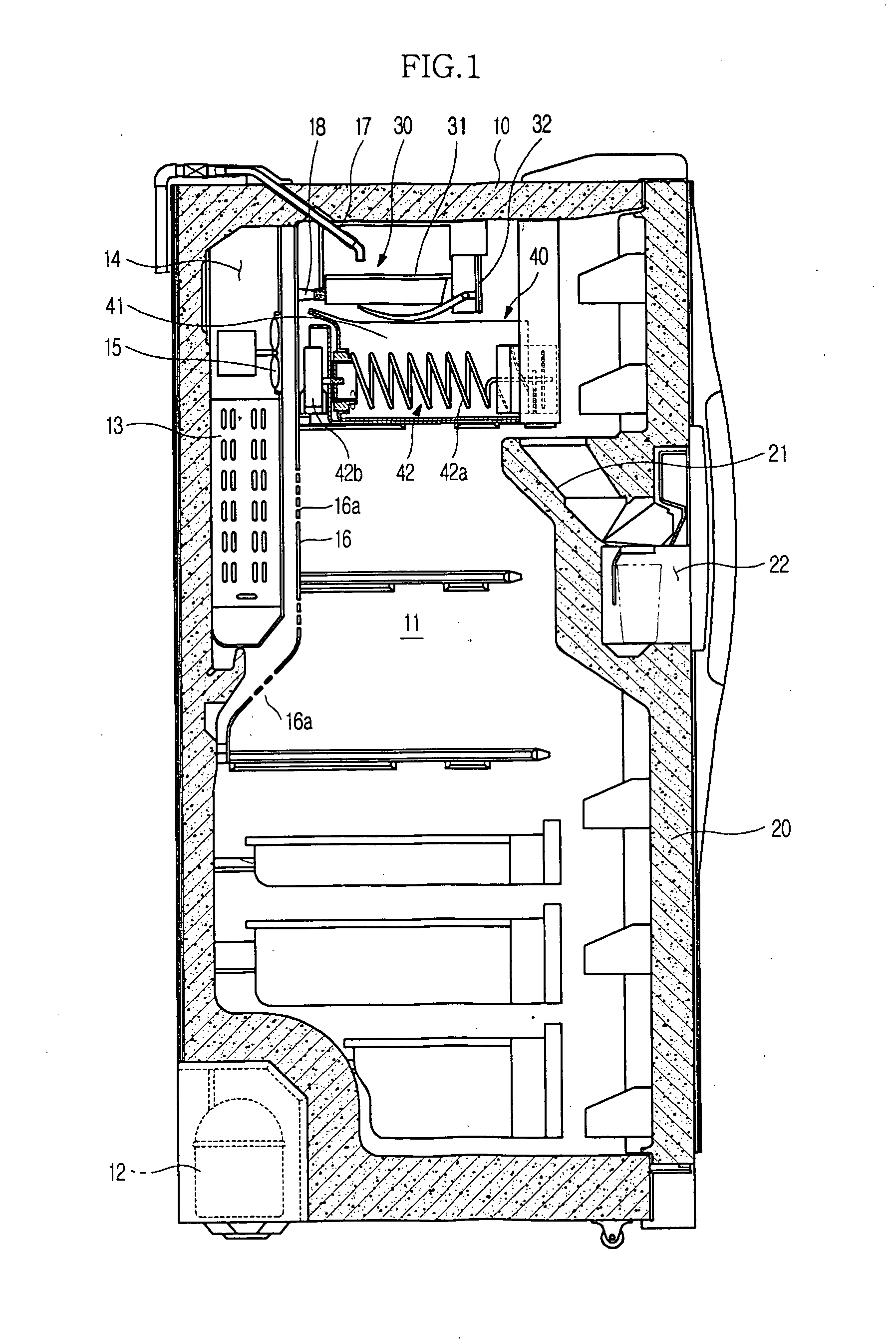 Ice making device and refrigerator having the same