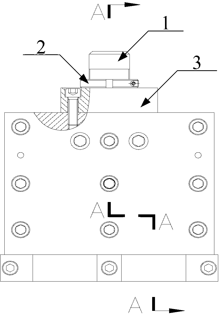 Embedded double-purpose die lip based on hole die for packing belt