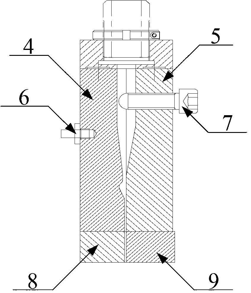 Embedded double-purpose die lip based on hole die for packing belt