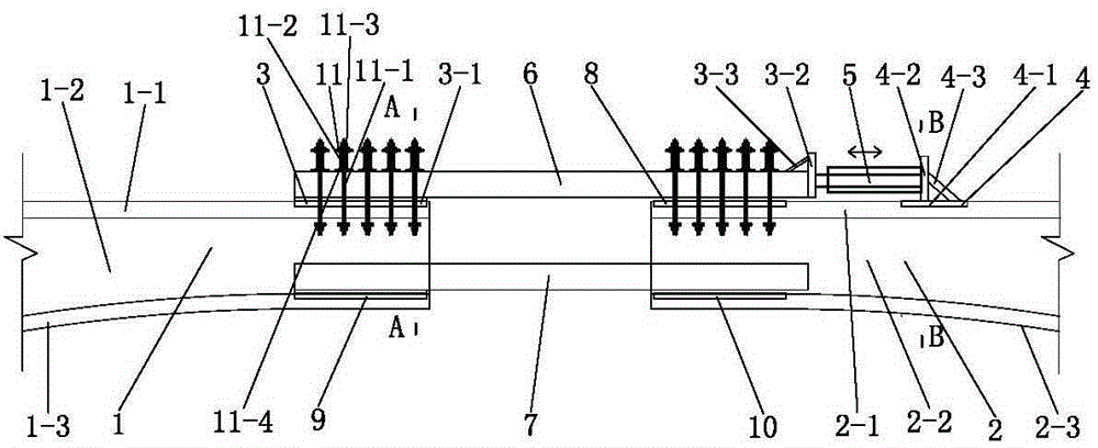 Longitudinal pushing structure of closure segment of continuous rigid frame bridge