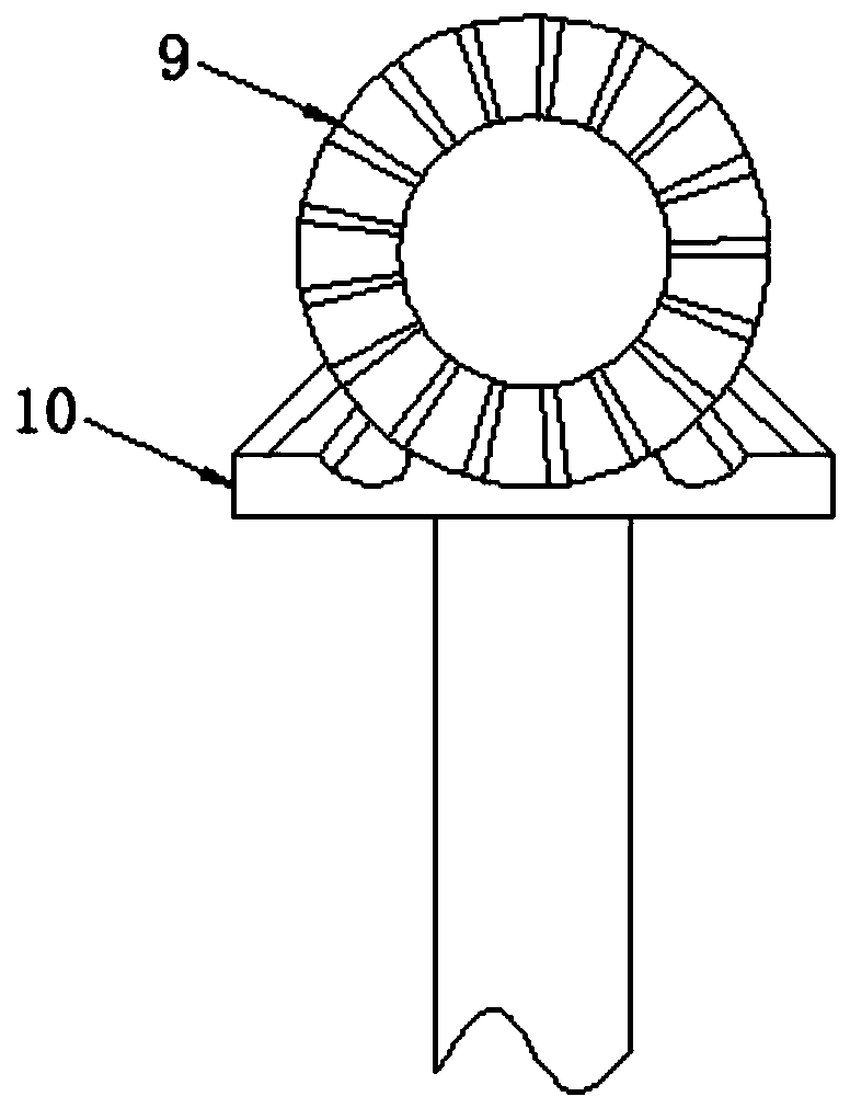 Crop fertilizing device capable of adjusting discharge amount by controlling opening and closing frequency