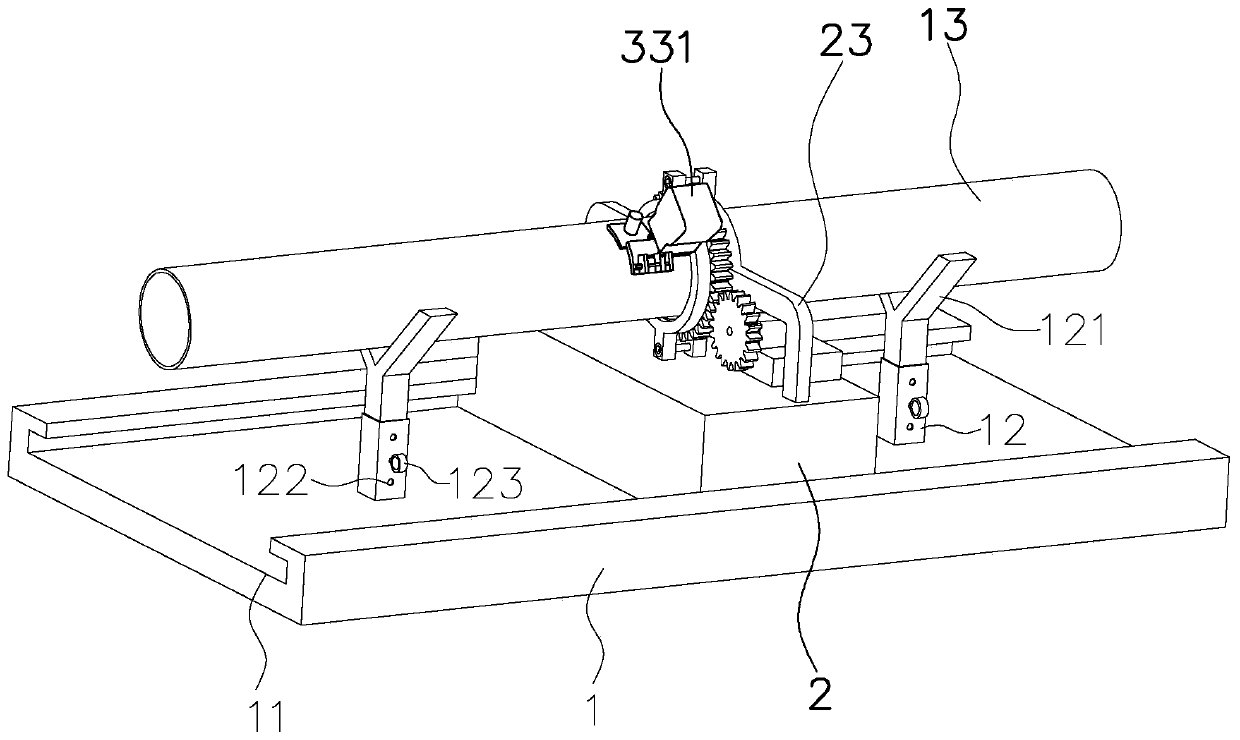 Flaw detection device of round pipe type steel member