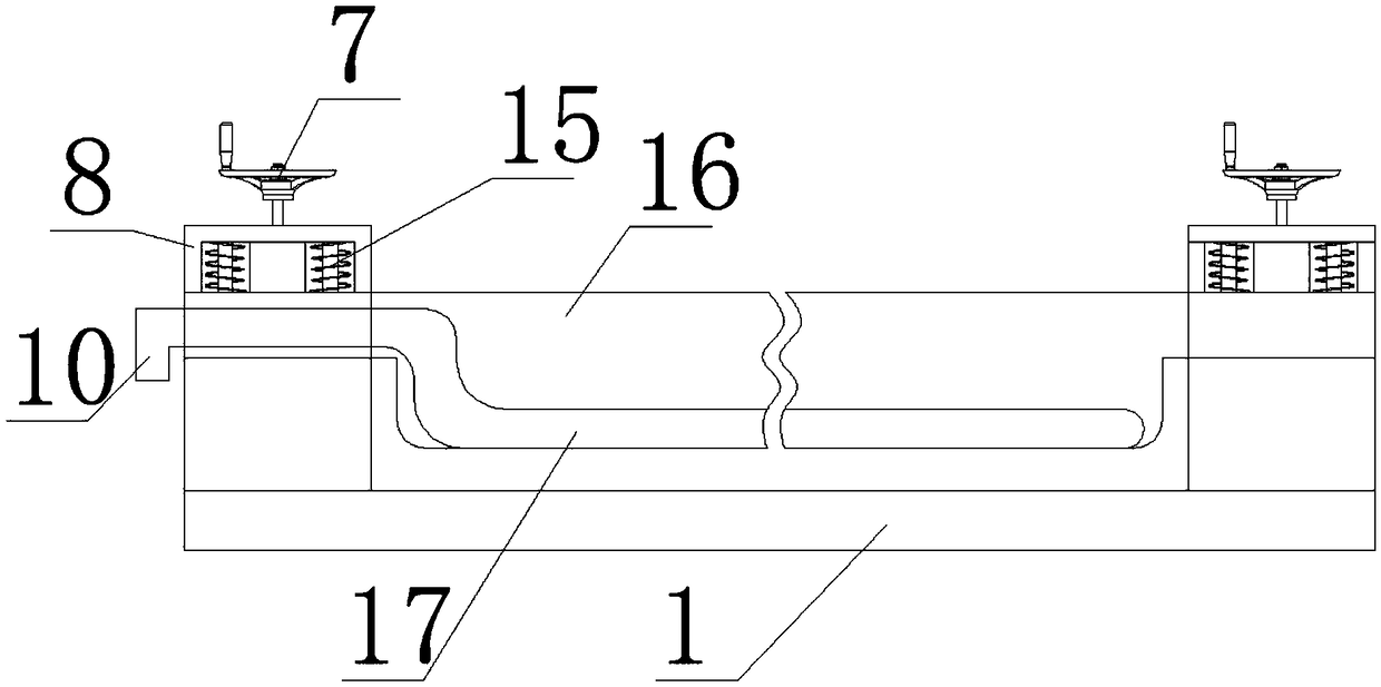 Automatic material conveying device of laser cutter