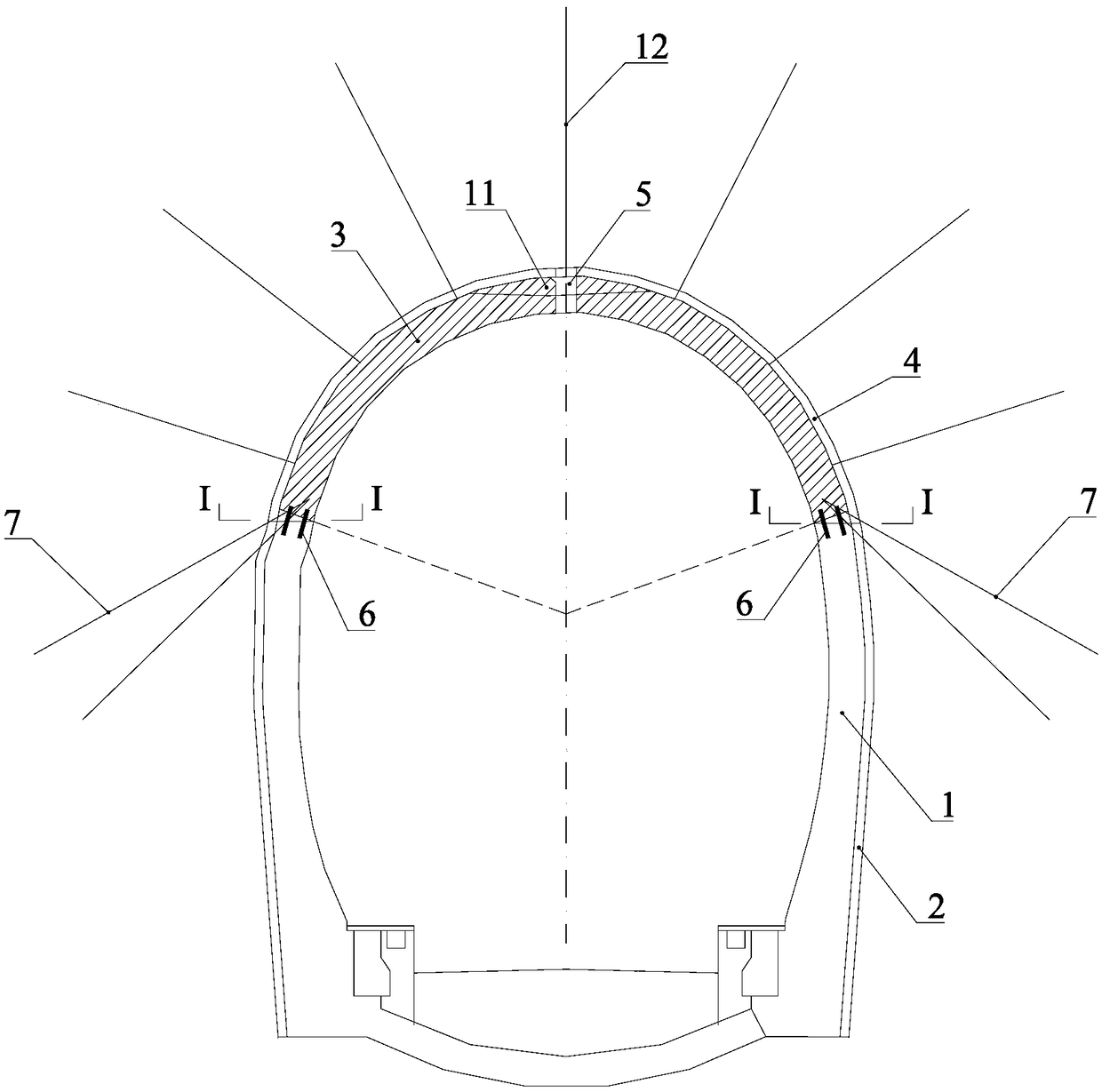 Tunnel lining thickness-lack reinforcing structure and construction method