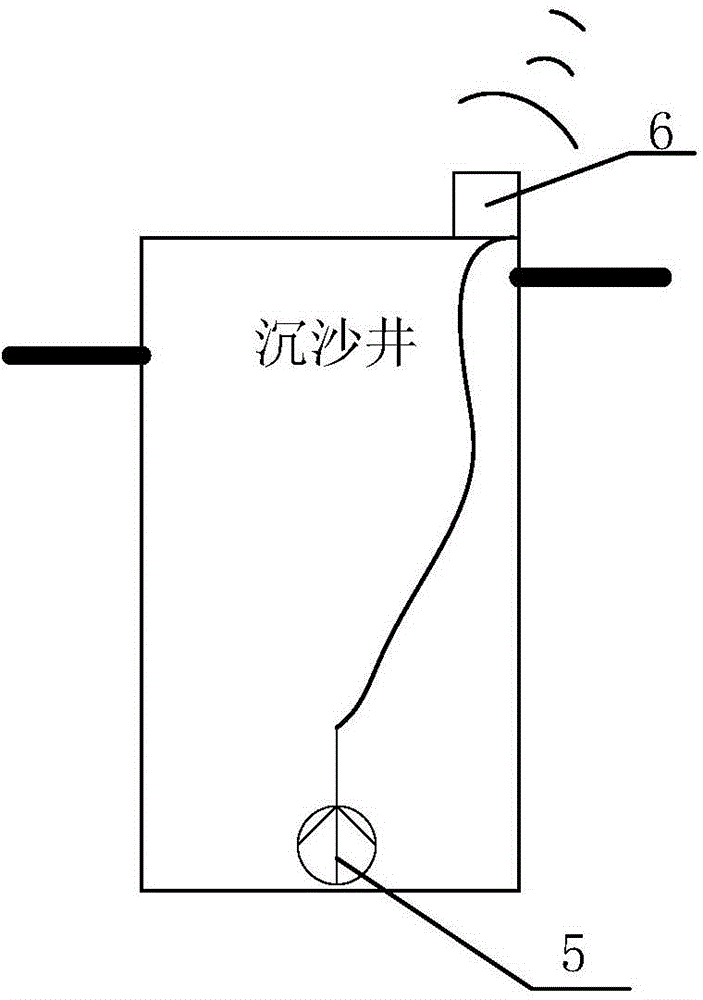 Tunnel fire-fighting system using slope surface flowing water as water source