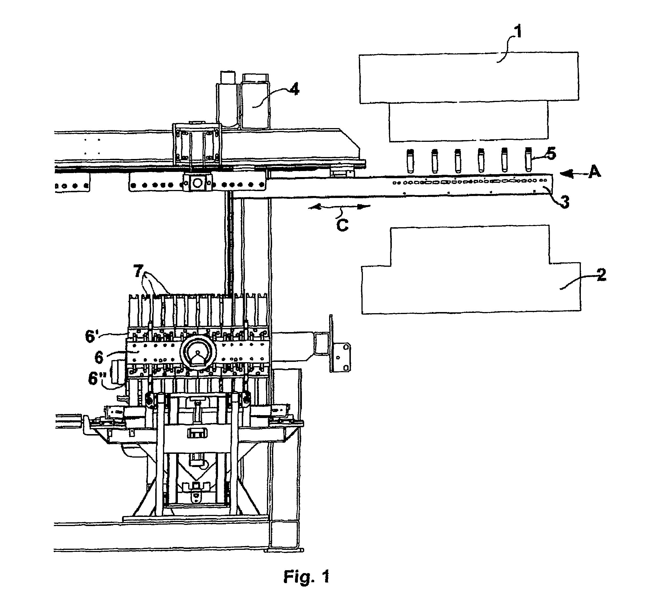 Device and process for extracting plastic items