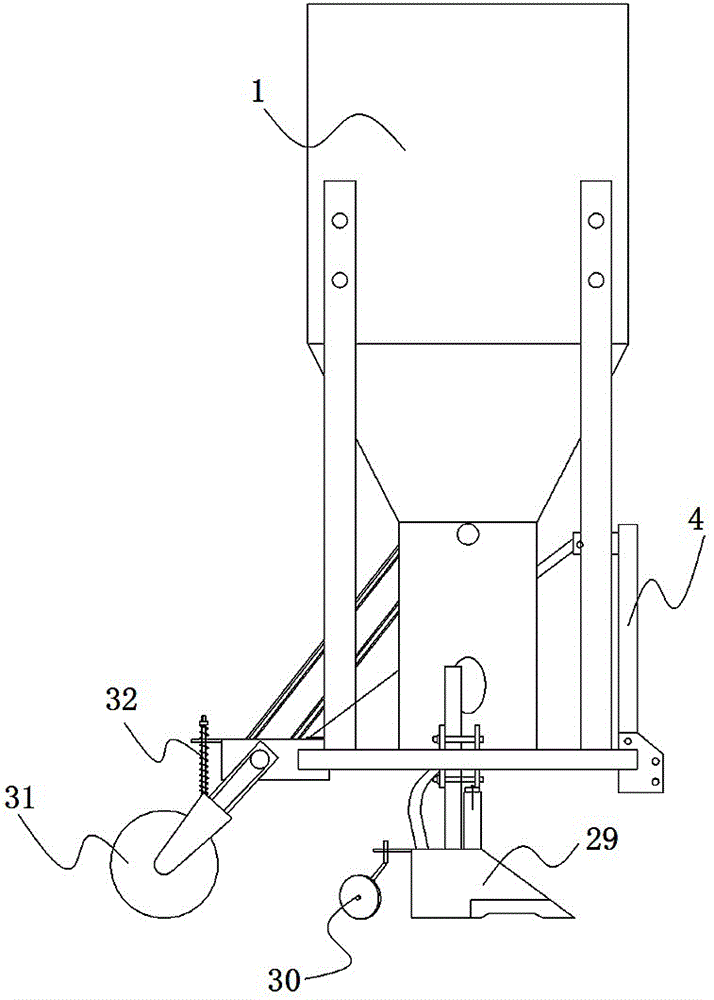 Intertillage fertilizing machine