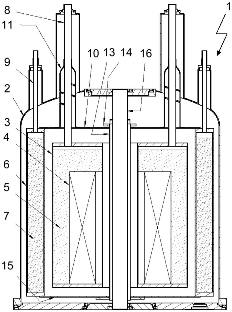 Cryostat assembly having a resilient, heat-conducting connection element