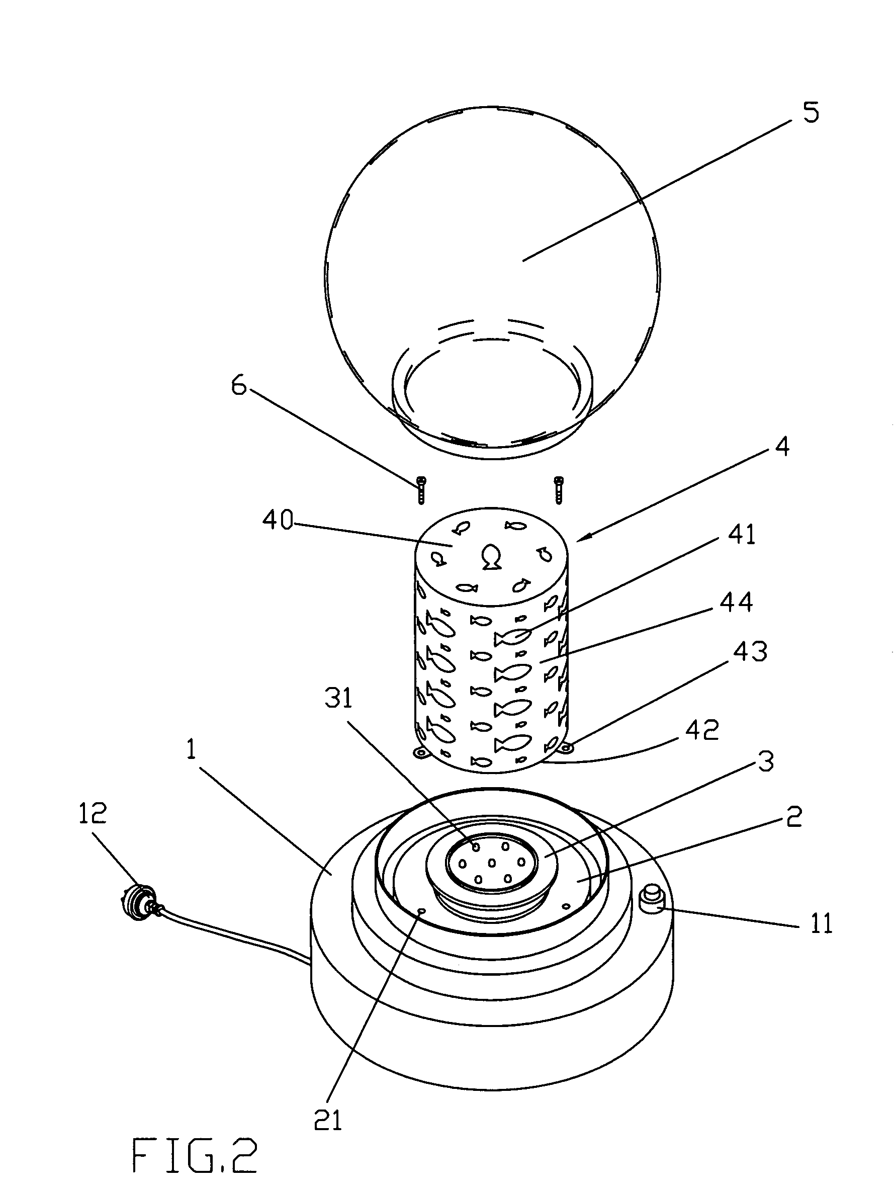 Lamp having rotatable patterns