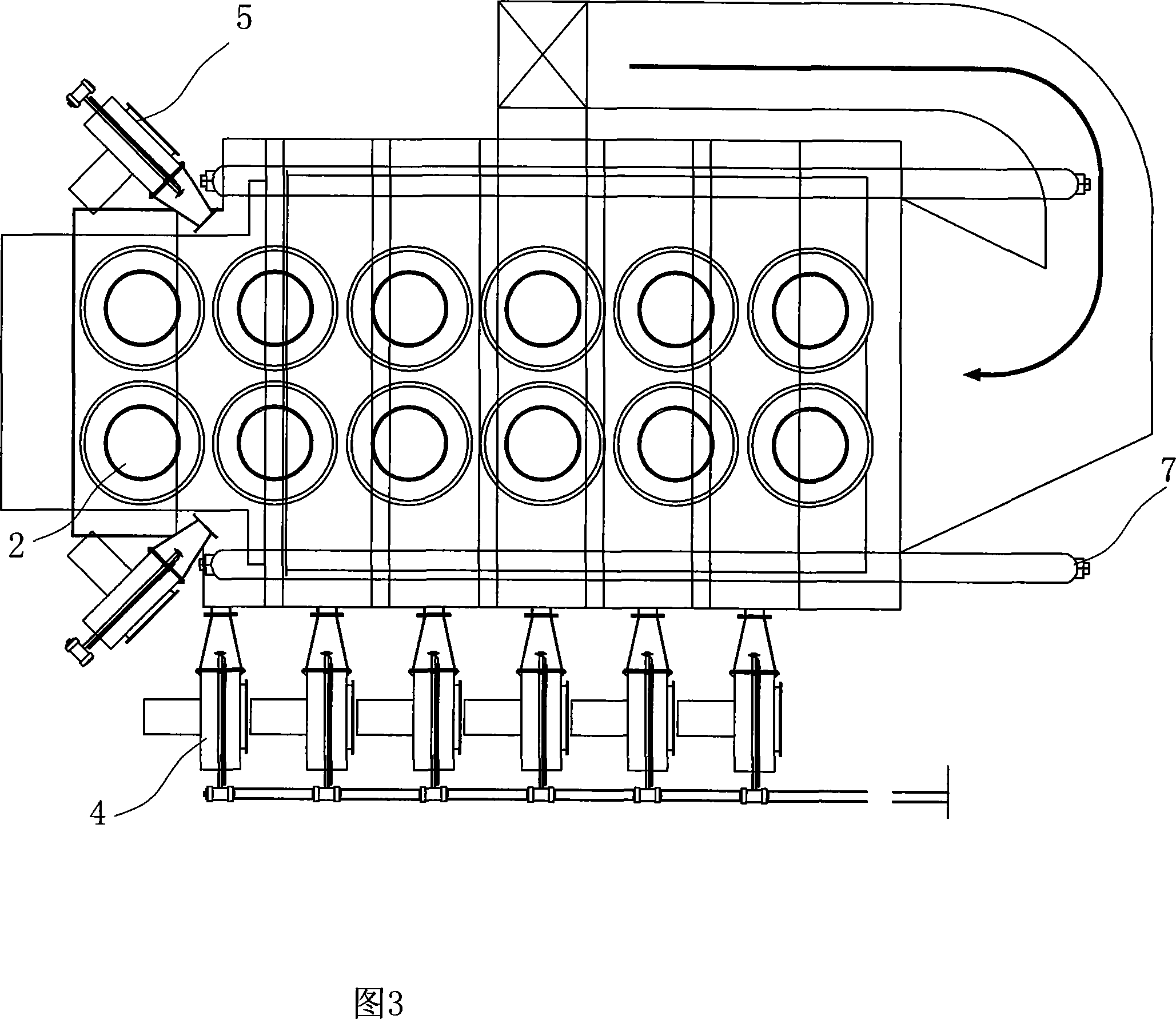 Waste and old tire cracking device and cracking method thereof