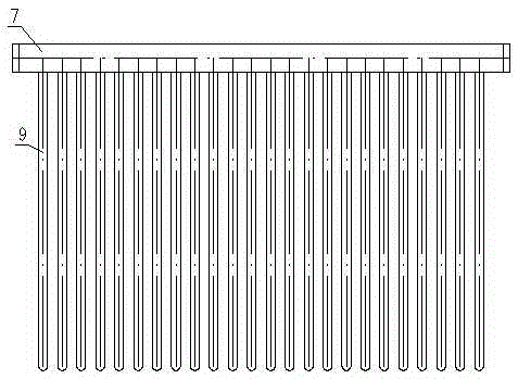 Uniform-temperature superheater for waste incineration boiler and superheated steam heating method