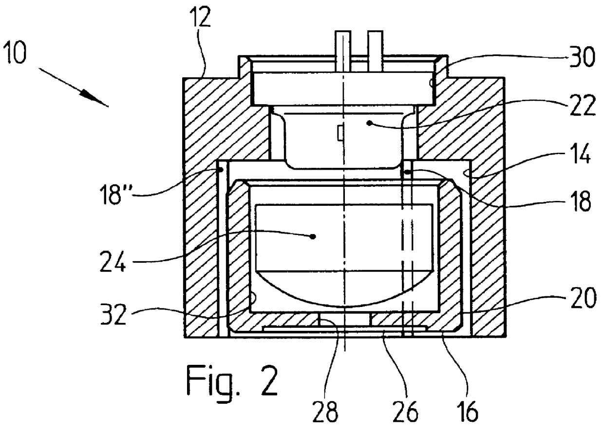 Optical apparatus comprising an adjustable holder device