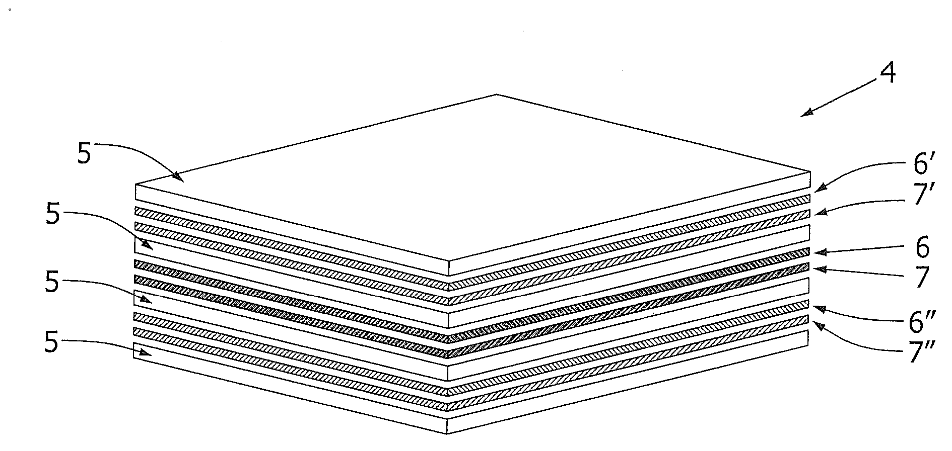 Aircraft wing and fiber metal laminate forming part of such an aircraft wing