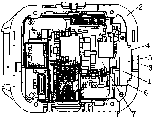 Loudspeaker sound cavity drainage structure for accelerating drainage by utilizing repeated audio frequency