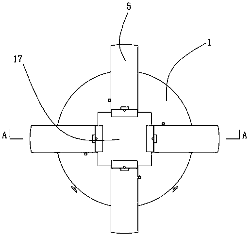 Concrete plastic test mold auxiliary clamp