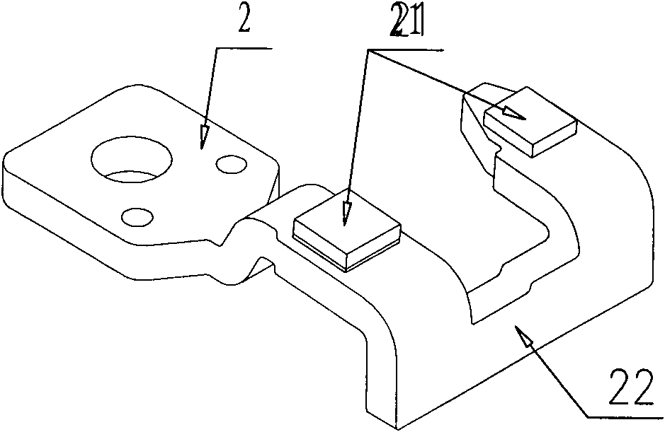 Multi-breakpoint circuit breaker