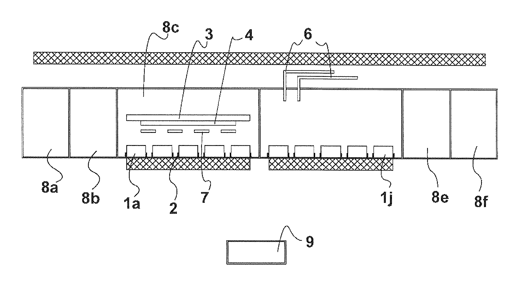 Vacuum deposition method for forming gradient patterns using vacuum device