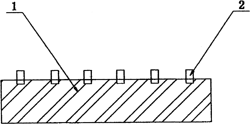 Battery core of spiral lithium ion battery, and spiral lithium ion battery