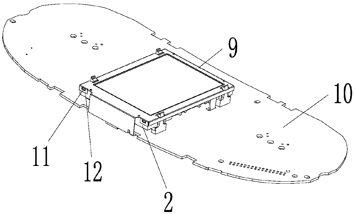 Exposed liquid crystal screen installing structure