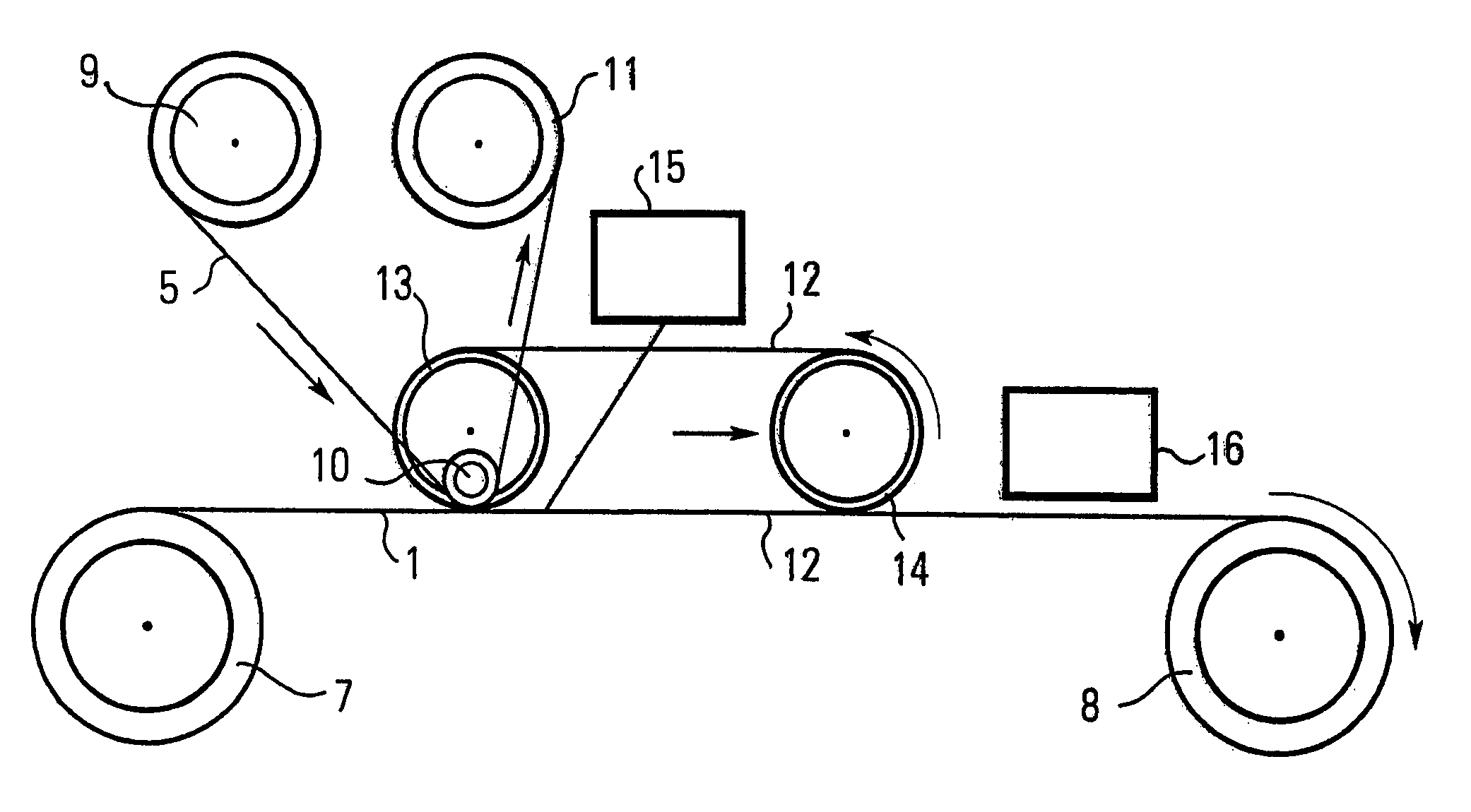 Method for connecting microchips to an antenna arranged on a support strip for producing a transponder