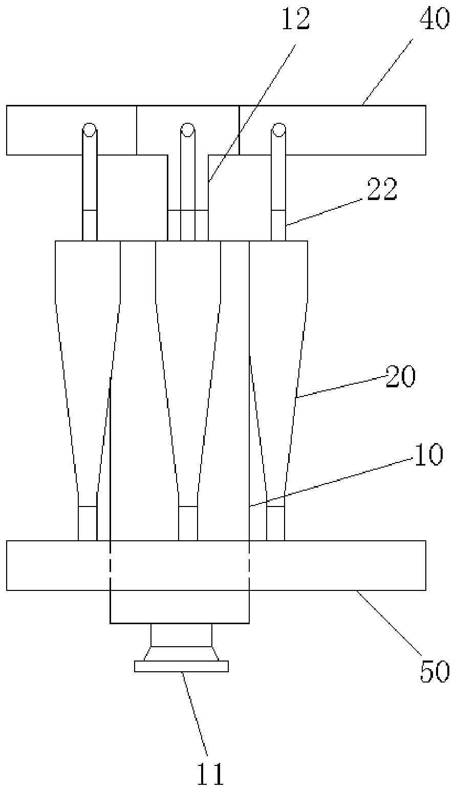 Main and auxiliary cavity coupling type self-adaptive cyclone centrifugal degassing method and device