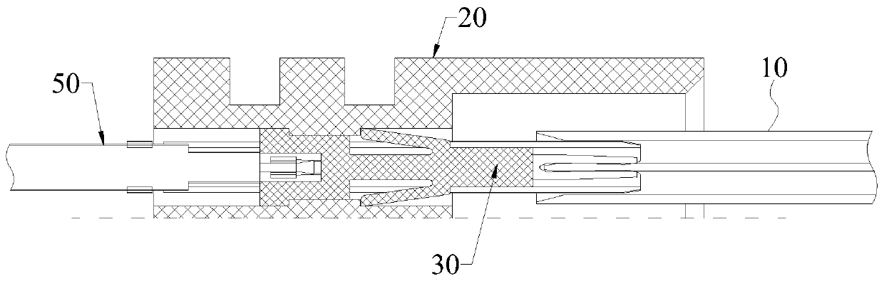 High-fault-tolerance radio-frequency coaxial connector and assembly