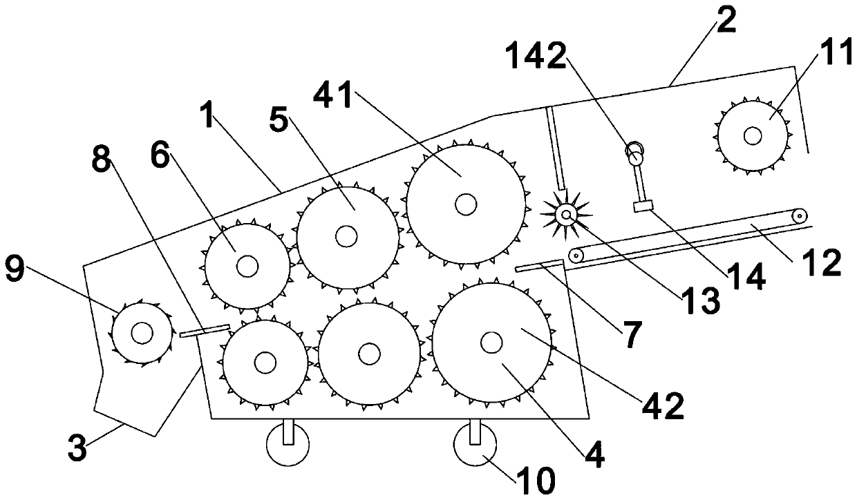 Forest-fruit branch extruding, slicing and smashing machine