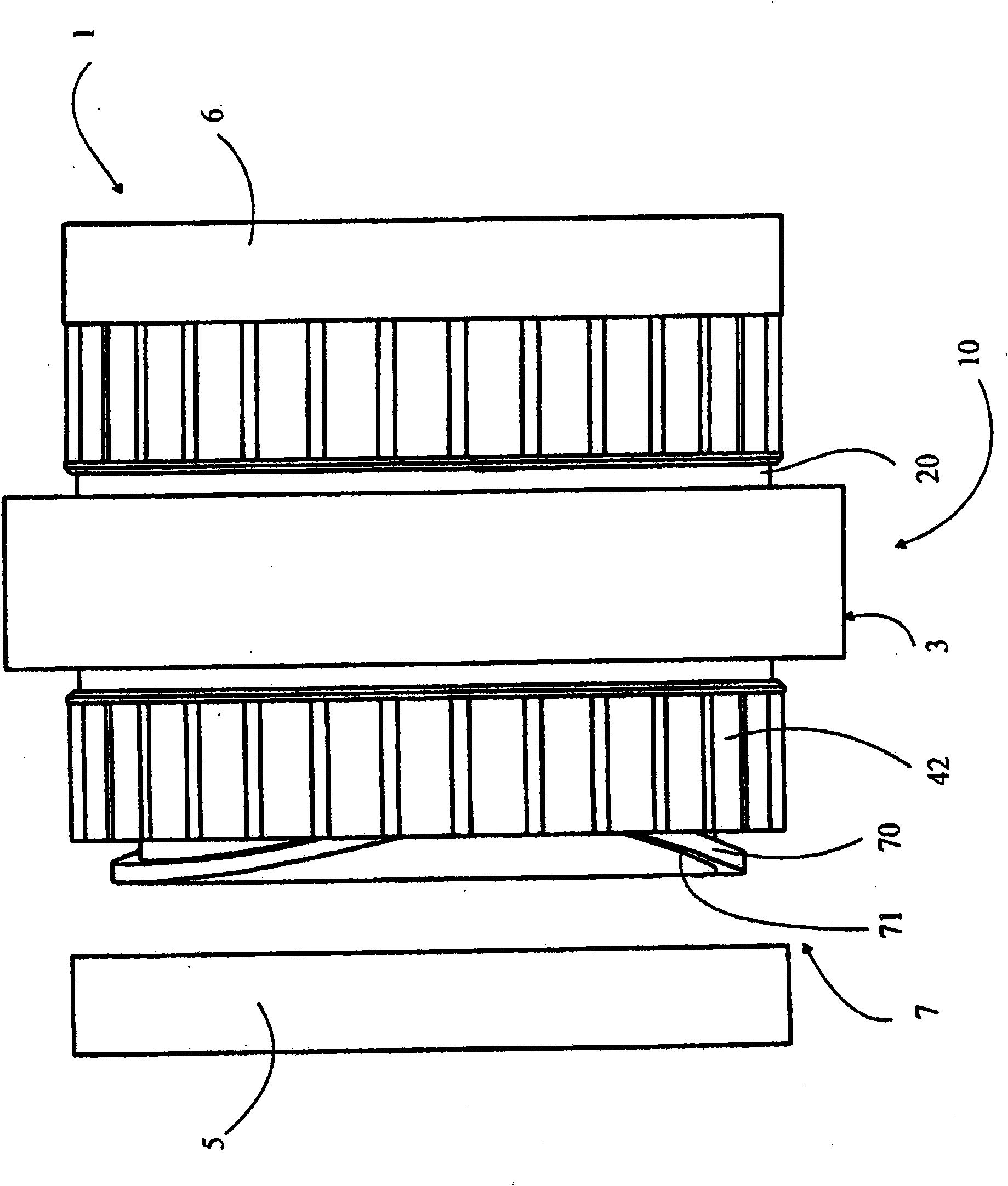 Thermal generator with magneto-caloric material