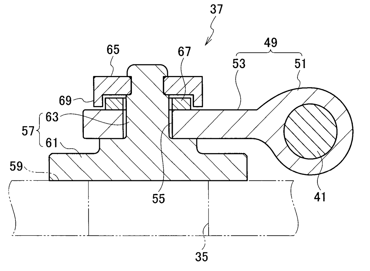 Variable flow valve mechanism and vehicle turbocharger