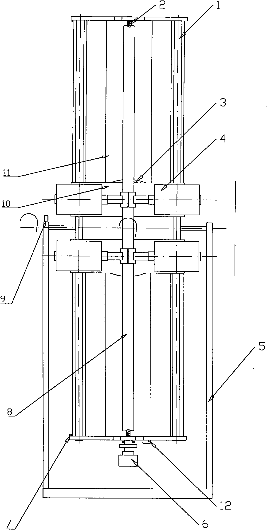 Auxiliary pipe-conveying device for on-site mixed explosive