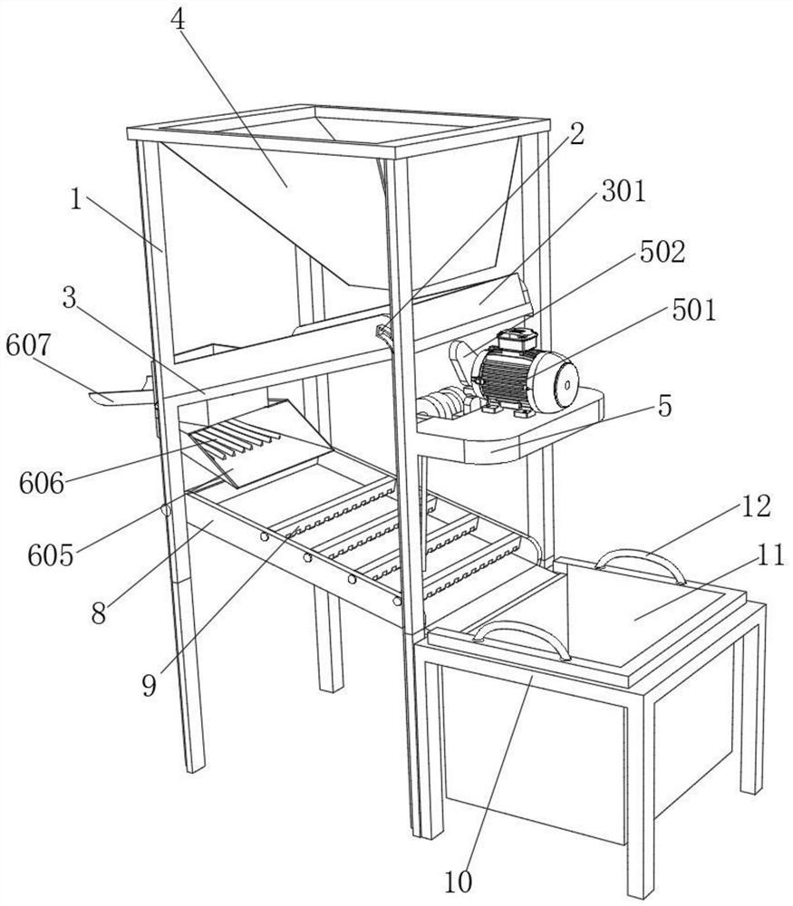 Continuous sand screening device for constructional engineering