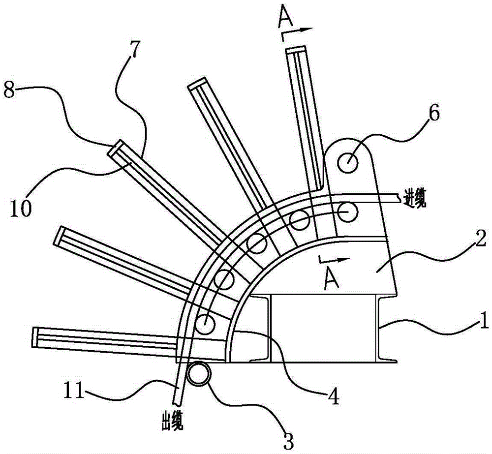 Optical cable guiding device