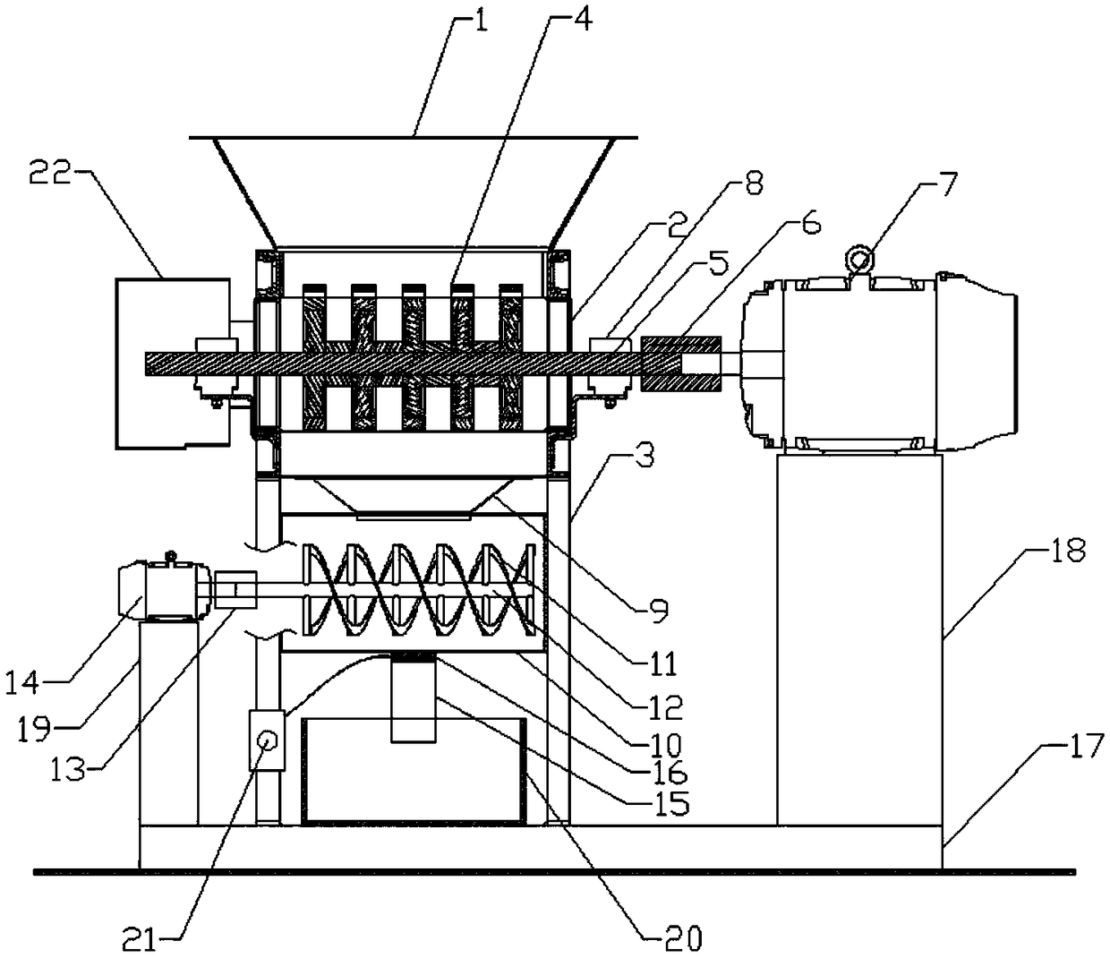 Crushing and mixing device for tea tree fertilization