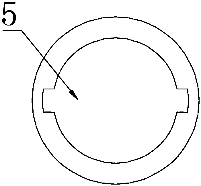 Composite materialraw materialscreening device with anti-clogging function