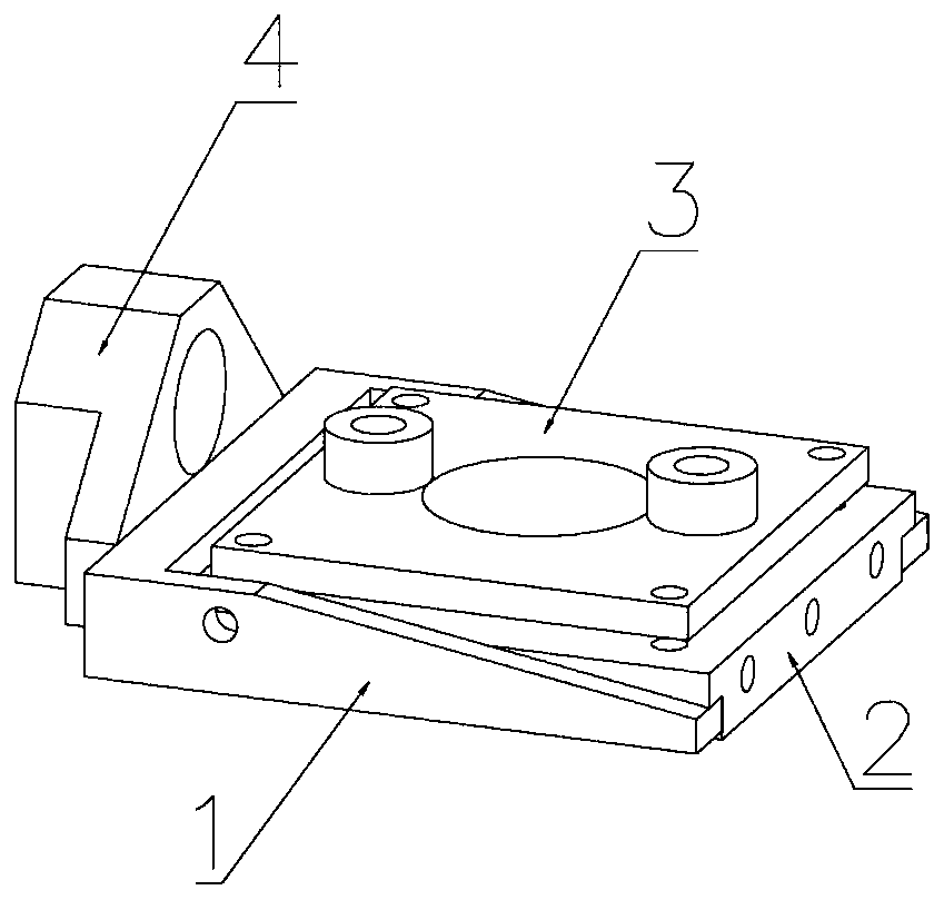 A sensing chip clamping and flow control device for a micrometer-scale working distance microscope objective lens