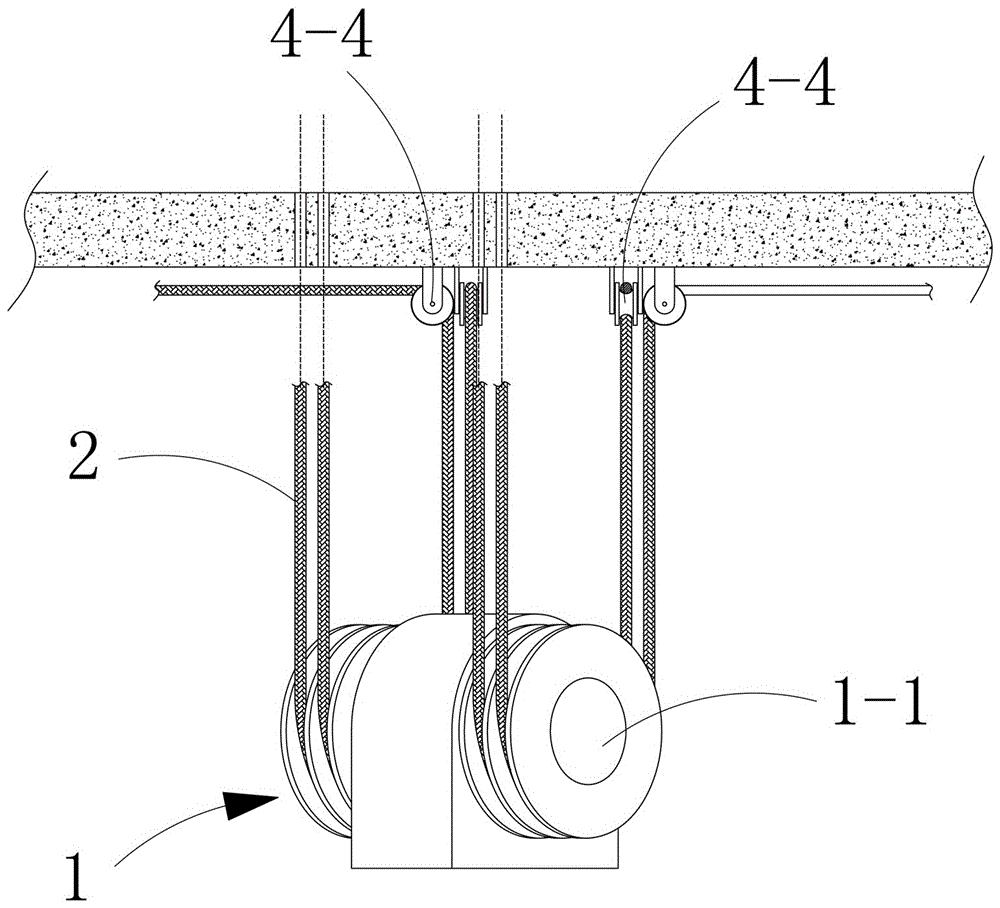 A lifting and rotating platform system for a three-dimensional garage