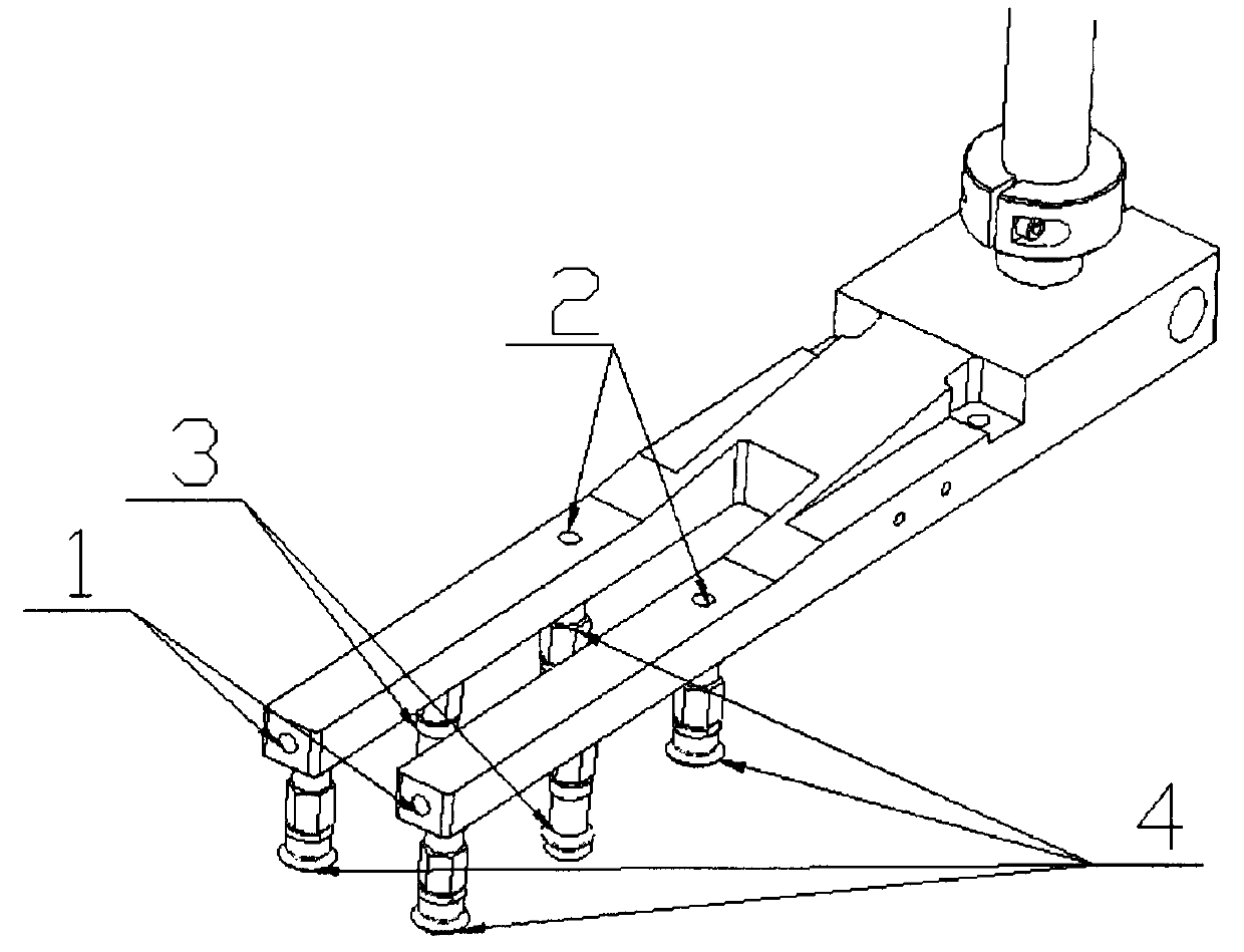 Grabbing mechanism of bending photovoltaic crystal silicon cell