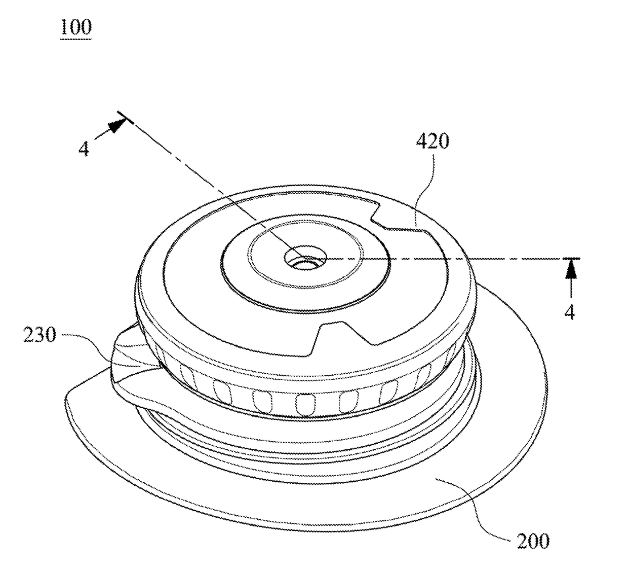 Apparatus and method for tightening and loosening lace