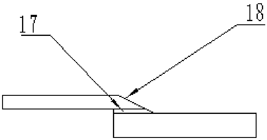 Material receiving device for multi-mold-cavity injection molding products