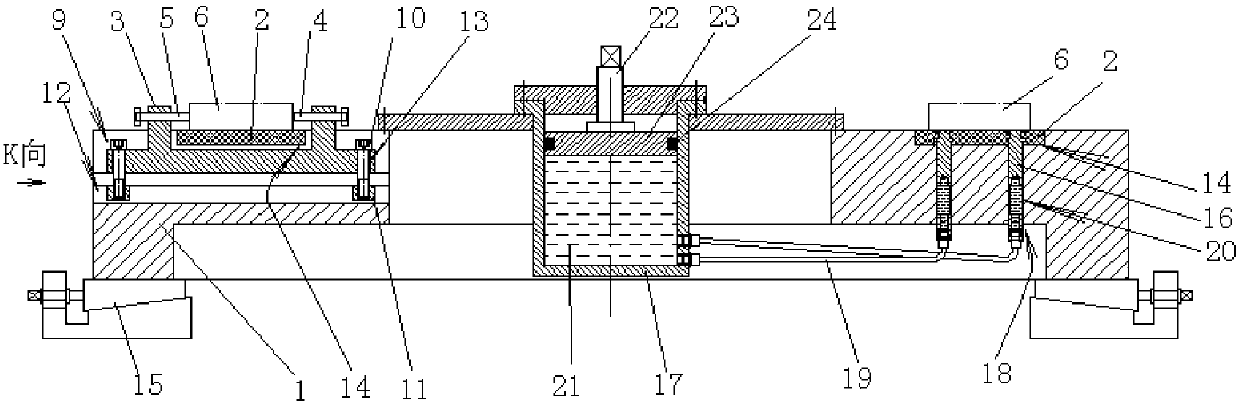 Flexible locating and combined locking type rough turning clamp of large thin-wall flange