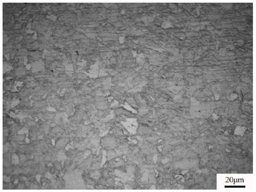 Irradiation-resistant Cu-containing nanocluster reinforced high-strength low-alloy steel and preparation method thereof