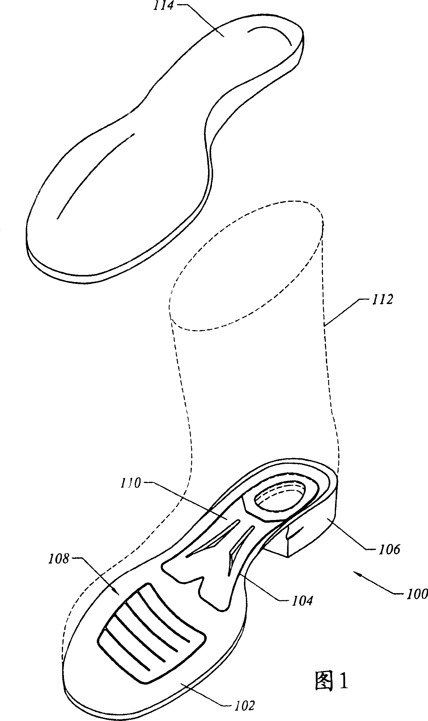 Footwear sole with forefoot stabilizer, ribbed shank, and layered heel cushioning