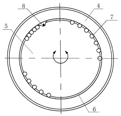 Microsphere coating device capable of timely chip removal