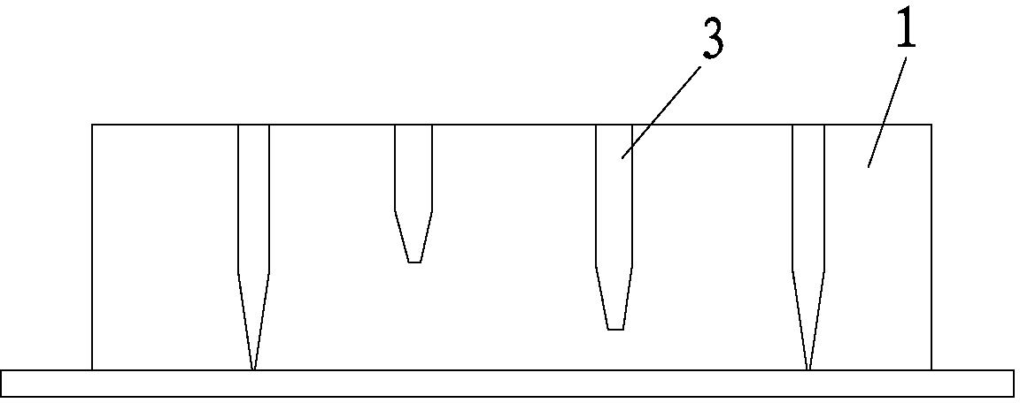 Lithium ion battery positive electrode sheet and battery comprising positive electrode sheet