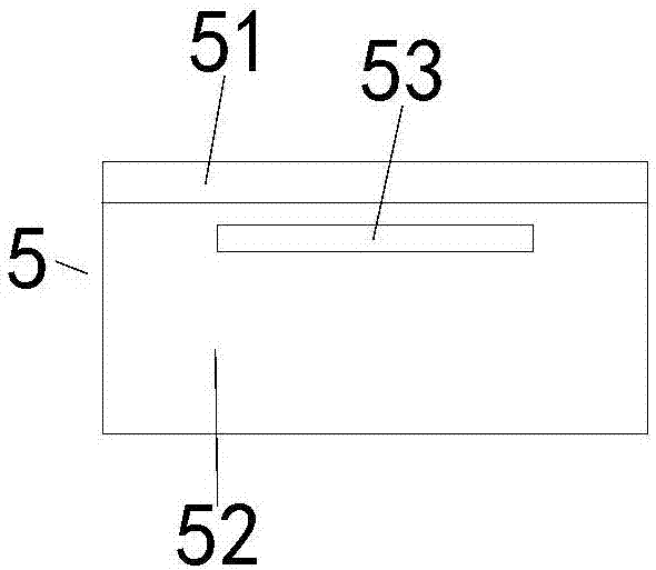 Material scattering device for aquaculture